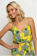Ολόσωμο σορτς τιραντέ κρουαζέ με lemon print χακί Ολόσωμο σορτς τιραντέ κρουαζέ με lemon print χακί