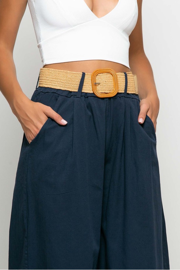 Cropped παντελόνα με ζώνη μπλε navy Cropped παντελόνα με ζώνη μπλε navy
