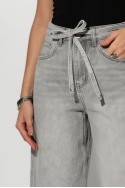 Baggy jean mom fit με ζωνάκι ανθρακί Baggy jean mom fit με ζωνάκι ανθρακί