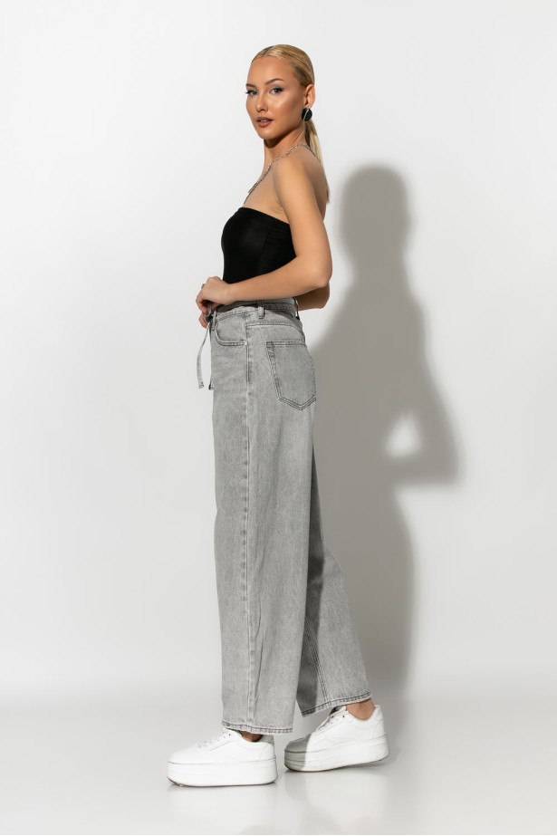 Baggy jean mom fit με ζωνάκι ανθρακί Baggy jean mom fit με ζωνάκι ανθρακί