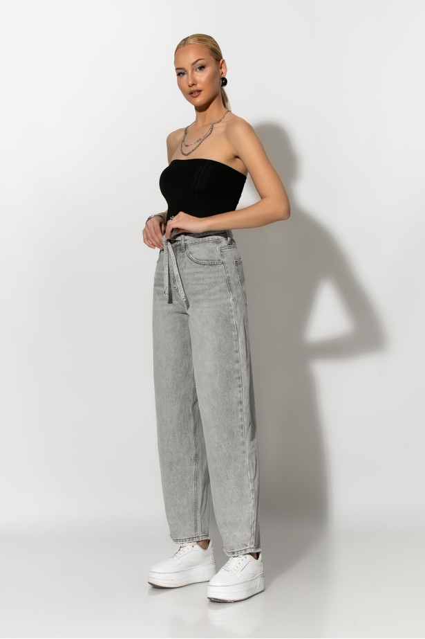 Baggy jean mom fit με ζωνάκι ανθρακί Baggy jean mom fit με ζωνάκι ανθρακί