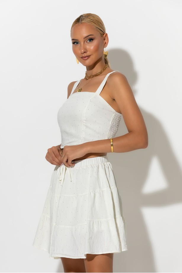 Σετ τύπου λινό crop top και φούστα - σορτς με στρας λευκό Σετ τύπου λινό crop top και φούστα - σορτς με στρας λευκό