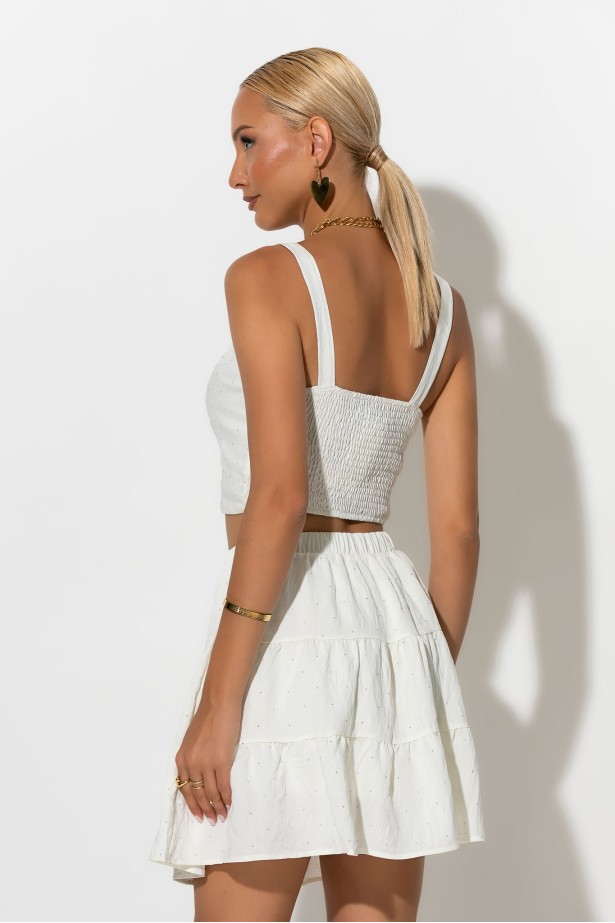 Σετ τύπου λινό crop top και φούστα - σορτς με στρας λευκό Σετ τύπου λινό crop top και φούστα - σορτς με στρας λευκό