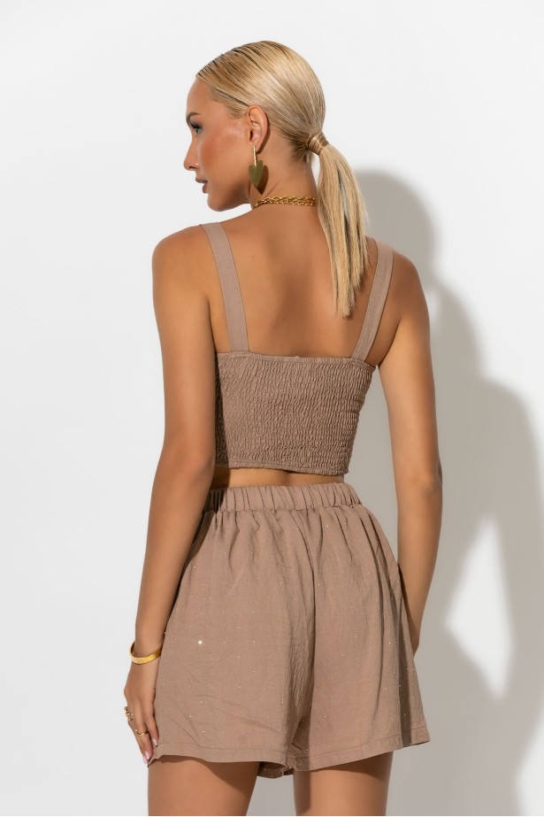 Σετ crop top με σφηγκοφωλιά πίσω και σορτς με στρας ταμπά Σετ crop top με σφηγκοφωλιά πίσω και σορτς με στρας ταμπά