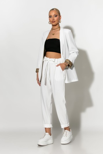 Σετ blazer με λεοπάρ φόδρα και παντελόνι με ζωνάκι λευκό