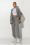 Σετ blazer με λεοπάρ φόδρα και παντελόνι με ζωνάκι γκρι Σετ blazer με λεοπάρ φόδρα και παντελόνι με ζωνάκι γκρι