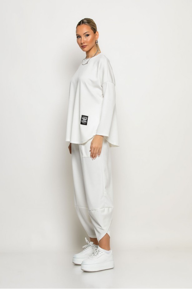 Σετ baggy παντελόνι και oversized μπλούζα λευκό Σετ baggy παντελόνι και oversized μπλούζα λευκό