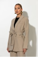 Σετ παντελόνα και blazer με βάτες και ζώνη μπεζ Σετ παντελόνα και blazer με βάτες και ζώνη μπεζ