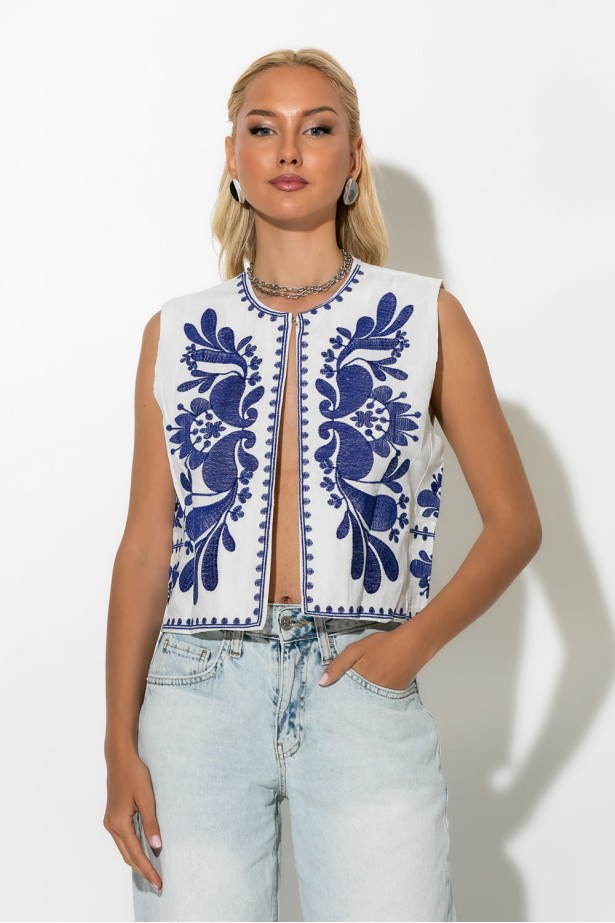 Boho γιλέκο με κεντήματα λευκό-μπλε Boho γιλέκο με κεντήματα λευκό-μπλε