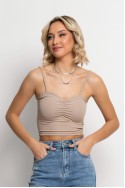 Crop top τιραντέ με σούρες στο στήθος μπεζ Crop top τιραντέ με σούρες στο στήθος μπεζ