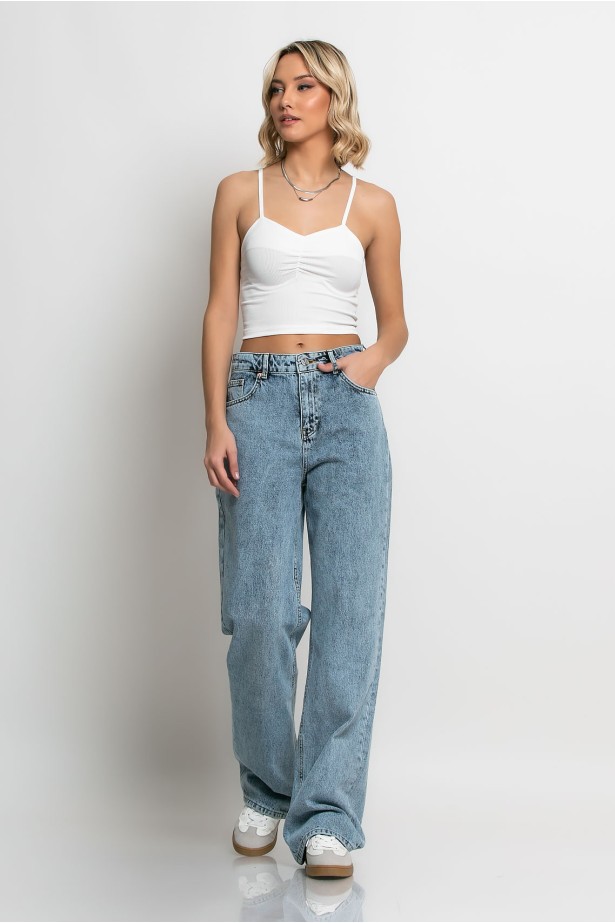 Crop top τιραντέ με σούρες στο στήθος λευκό Crop top τιραντέ με σούρες στο στήθος λευκό