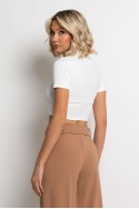 Crop top ριπ κοντομάνικο με κουμπιά στο γιακά λευκό Crop top ριπ κοντομάνικο με κουμπιά στο γιακά λευκό