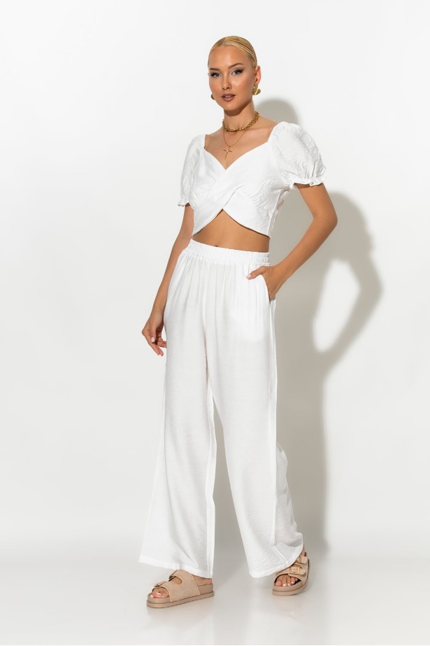 Σετ crop top με V και παντελόνι λευκό Σετ crop top με V και παντελόνι λευκό