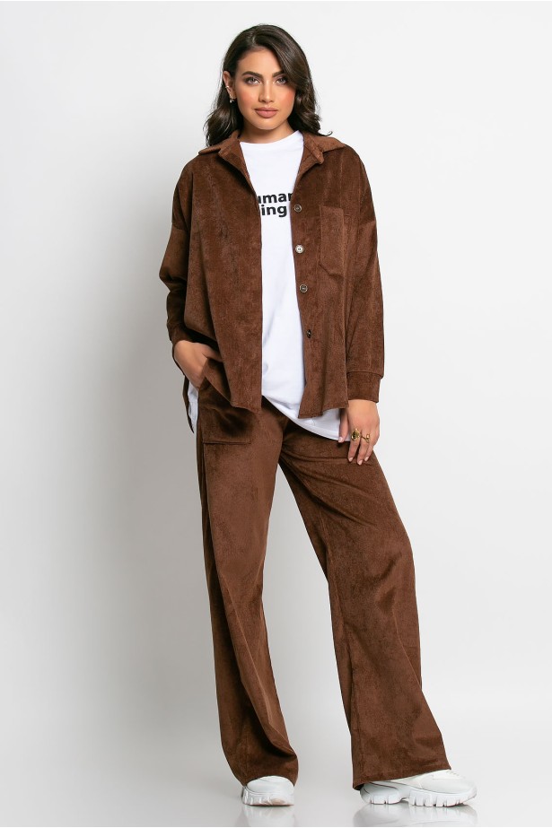 Σετ παντελόνι και oversized πουκαμίσα κοτλέ σοκολά Σετ παντελόνι και oversized πουκαμίσα κοτλέ σοκολά