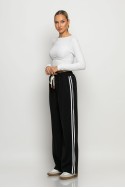 Wide leg παντελόνι ψαροκόκκαλο με ρίγα στο πλάι μαύρο Wide leg παντελόνι ψαροκόκκαλο με ρίγα στο πλάι μαύρο