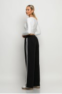 Wide leg παντελόνι ψαροκόκκαλο με ρίγα στο πλάι μαύρο Wide leg παντελόνι ψαροκόκκαλο με ρίγα στο πλάι μαύρο