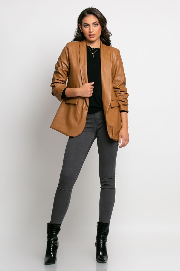 Blazer δερματίνη με σούρες στα μανίκια ταμπά Blazer δερματίνη με σούρες στα μανίκια ταμπά