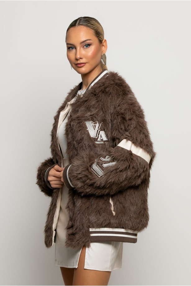 Baseball oversized jacket γούνινο με λεπτομέρειες δερματίνη πούρο Baseball oversized jacket γούνινο με λεπτομέρειες δερματίνη πούρο