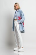 Jean jacket oversized με φθορές και στάμπα (flamingo) μπλε ανοιχτό Jean jacket oversized με φθορές και στάμπα (flamingo) μπλε ανοιχτό