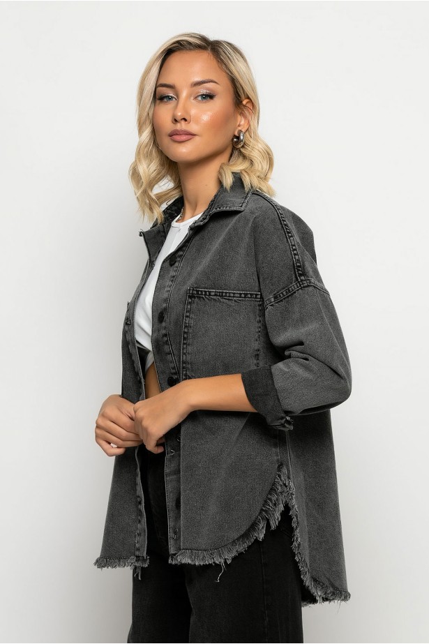 Jean jacket ασύμμετρο με μεγάλες τσέπες και ξέφτια ανθρακί Jean jacket ασύμμετρο με μεγάλες τσέπες και ξέφτια ανθρακί