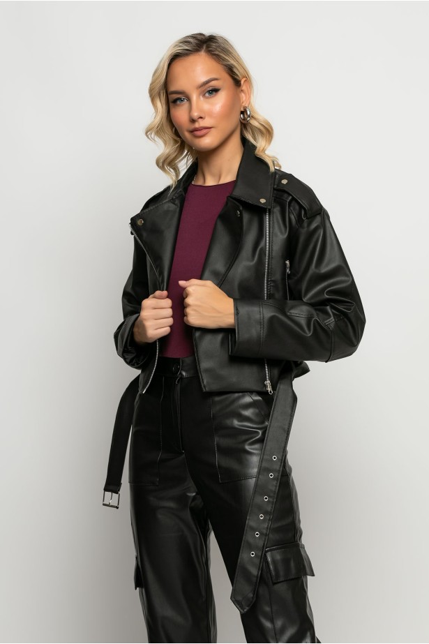 Jacket δερματίνη με ζώνη και φερμουάρ μαύρο Jacket δερματίνη με ζώνη και φερμουάρ μαύρο