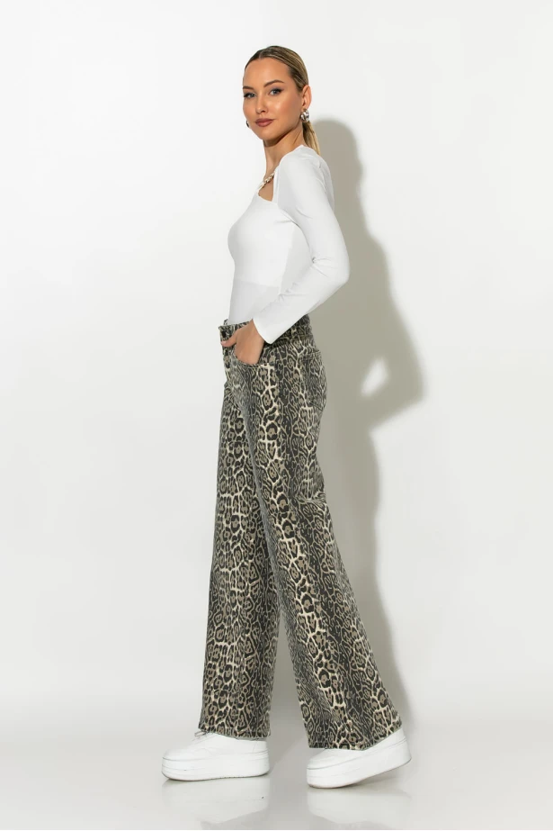 Jean wide leg λεοπάρ μπεζ Jean wide leg λεοπάρ μπεζ