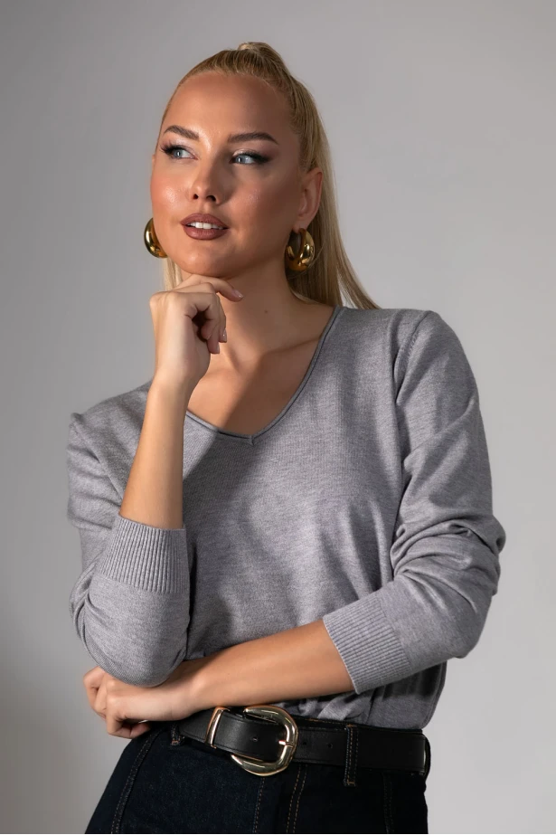 Basic μακρυμάνικη μπλούζα με v λαιμόκοψη γκρι