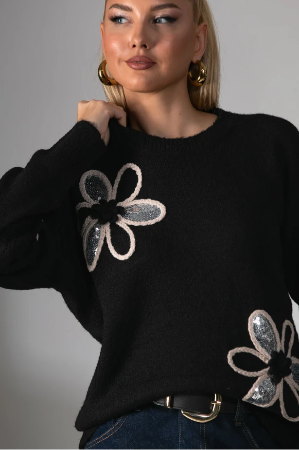 Πλεκτή μπλούζα και patch λουλούδια μαύρο