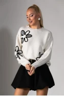 Πλεκτή μπλούζα και patch λουλούδια λευκό