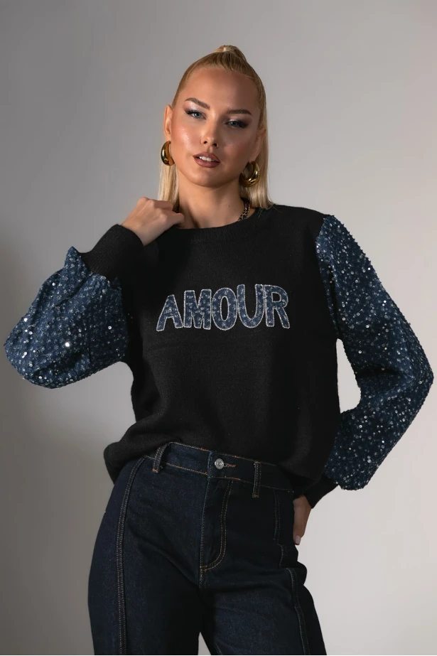 Πλεκτή μπλούζα με λεπρομέρειες στα μανίκια και στάμπα amour μαύρο