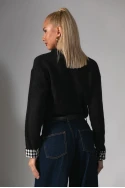 Πλεκτή μπλούζα με καρό λεπτομέρειες στα μανίκια μαύρο