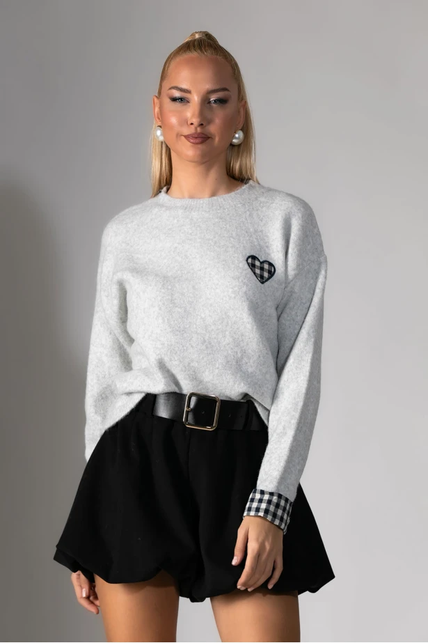 Πλεκτή μπλούζα με καρό λεπτομέρειες στα μανίκια γκρι