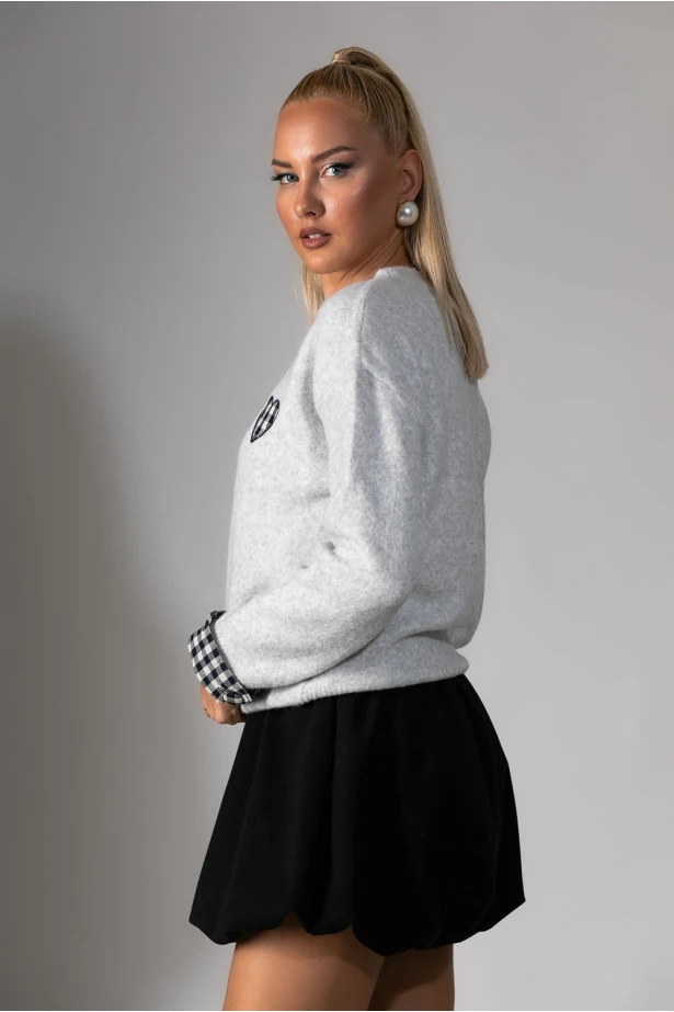 Πλεκτή μπλούζα με καρό λεπτομέρειες στα μανίκια γκρι