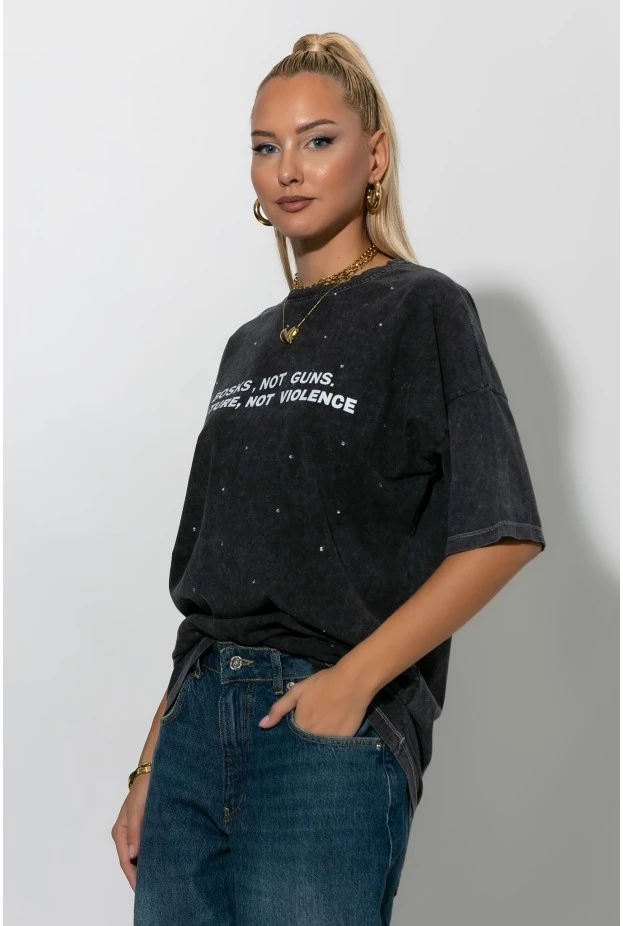 Oversized t-shirt με στάμπα bosks, not guns και στρας ανθρακί