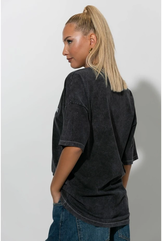 Oversized t-shirt με στάμπα bosks, not guns και στρας ανθρακί