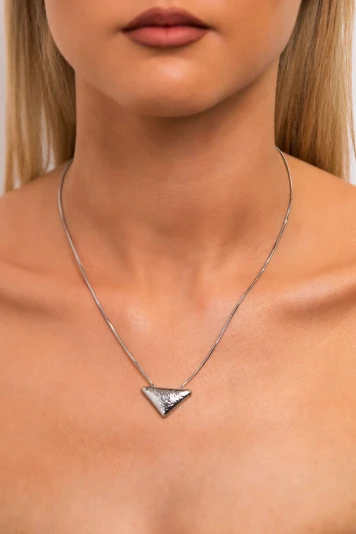 Κολιέ triangle dore ασημί
