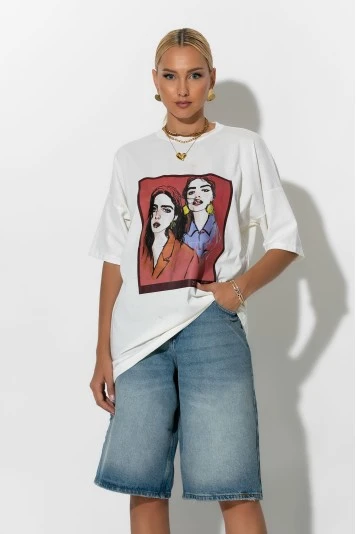 T-Shirt με στάμπα two girls λευκό