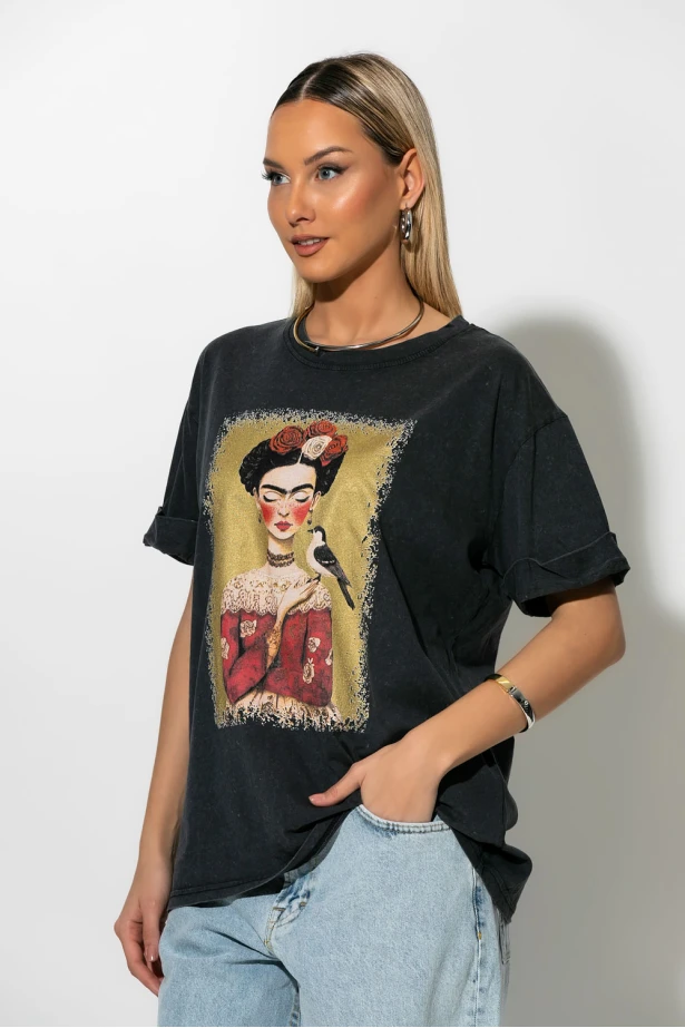 T-Shirt με στάμπα Frida art ανθρακί