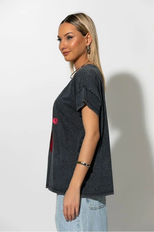 T-Shirt με στάμπα spicy love ανθρακί T-Shirt με στάμπα spicy love ανθρακί