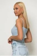 Crop top ριπ τιραντέ με διακοσμητικά κουμπιά σιέλ