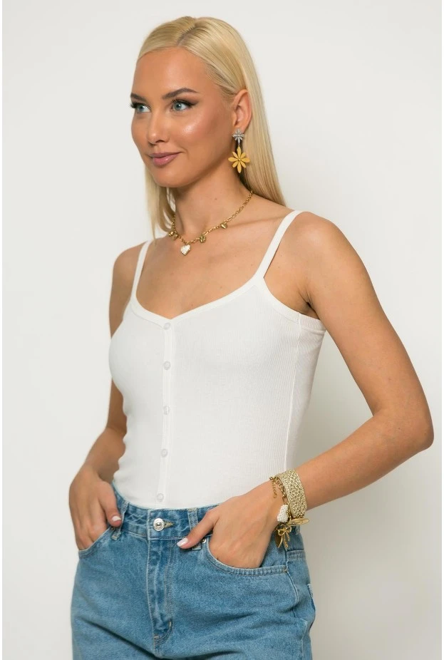 Crop top ριπ τιραντέ με διακοσμητικά κουμπιά λευκό
