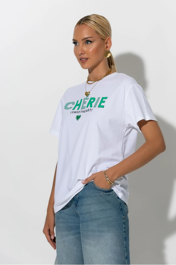 Oversized t-shirt με στάμπα cherie λευκό-πράσινο Oversized t-shirt με στάμπα cherie λευκό-πράσινο