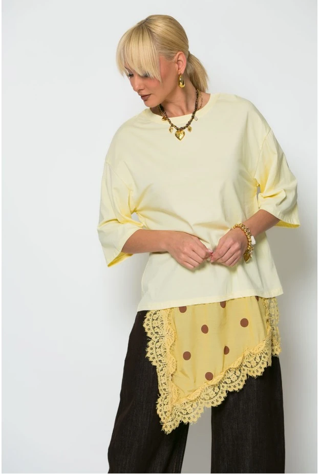 Oversized μπλούζα με ασύμμετρη σατέν πουά λεπτομέρεια κίτρινο