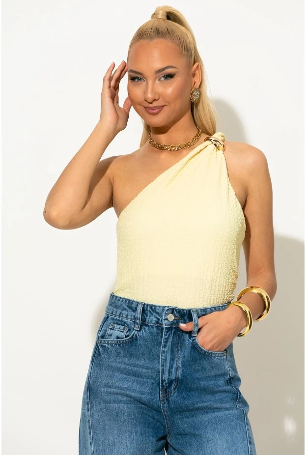Crop top γκοφρέ με έναν ώμο και αγκράφα  κίτρινο