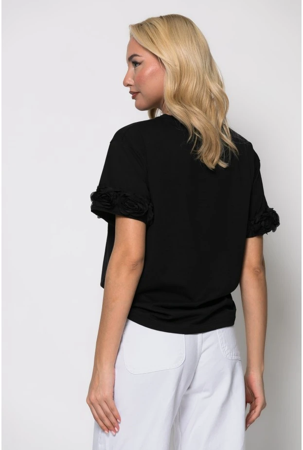 T-shirt κοντομάνικο με τούλινα λουλούδια στα μανίκια μαύρο