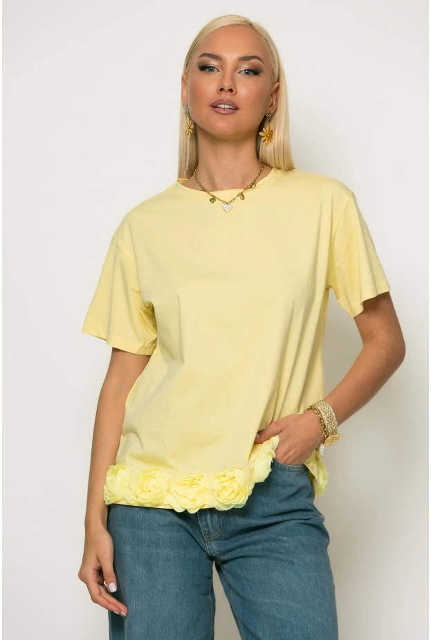 T-shirt με τούλινα λουλούδια στο τελείωμα κίτρινο
