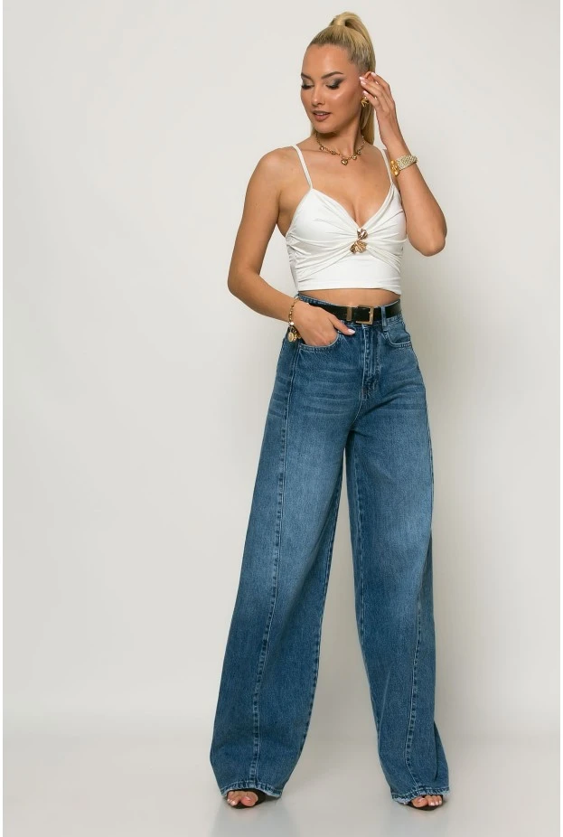 Crop top σατινέ με ρυθμιζόμενη τιράντα και αγκράφα στο στήθος λευκό