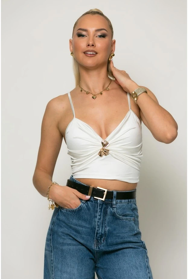 Crop top σατινέ με ρυθμιζόμενη τιράντα και αγκράφα στο στήθος λευκό