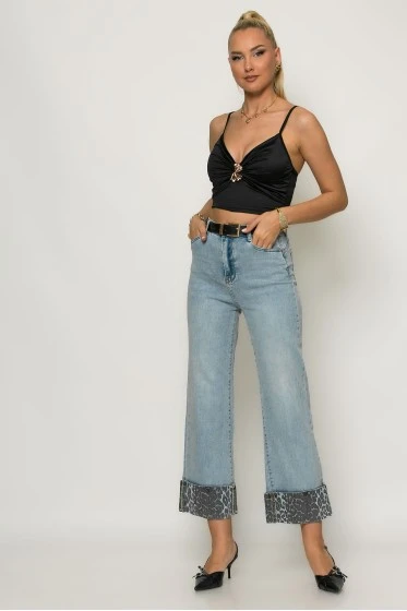 Crop top σατινέ με ρυθμιζόμενη τιράντα και αγκράφα στο στήθος καφέ