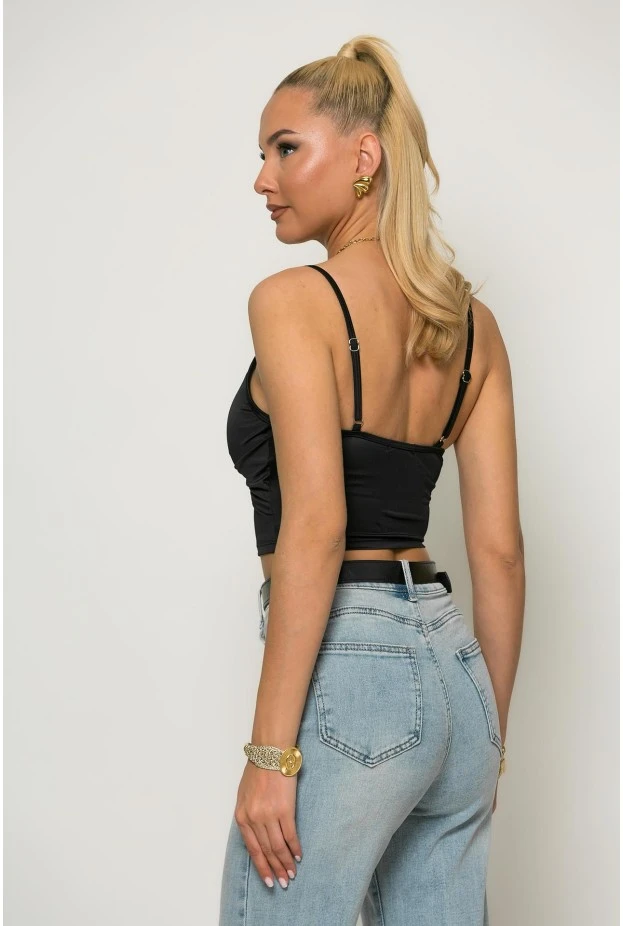 Crop top σατινέ με ρυθμιζόμενη τιράντα και αγκράφα στο στήθος μα΄ύρο